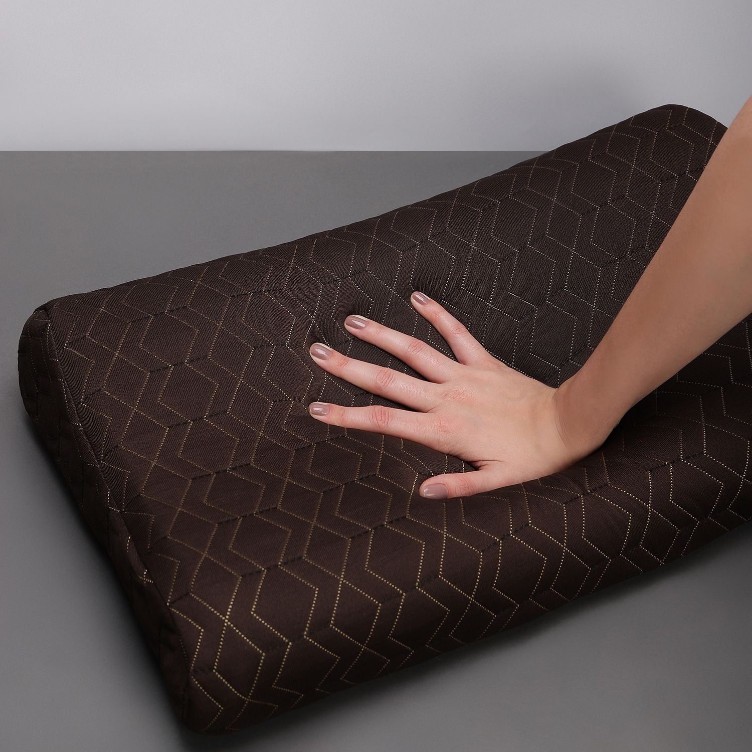Memory Foam Sleeping Pillow Pack of 2 Geometric Luxury Contour (Brown)